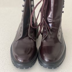 Common Projects Boots