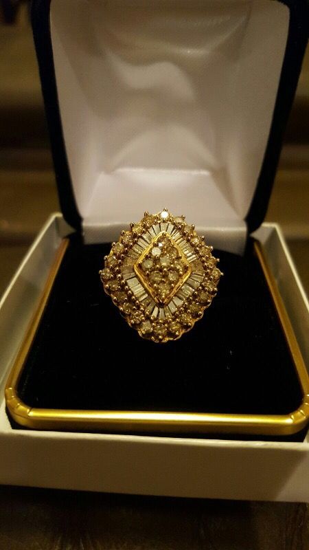 50yr old 10 carat diamond ring