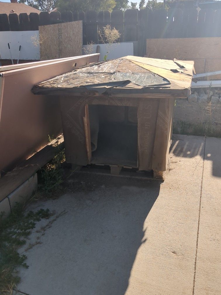 Dog House
