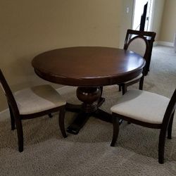 Dining Room Table 