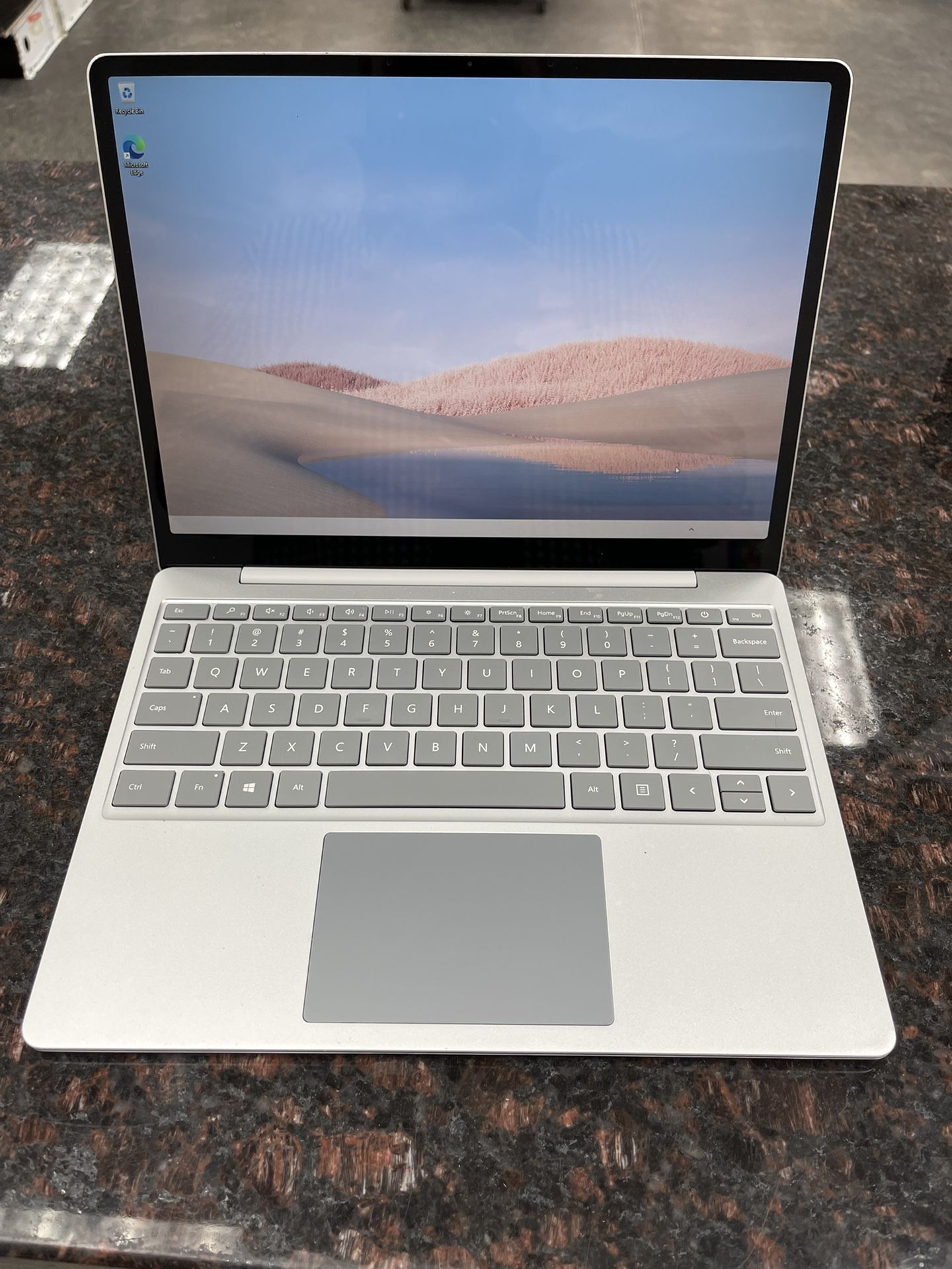 Microsoft Surface Laptop