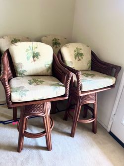 Set of 4 Rattan Swivel Bar Stools