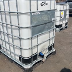 330 Gal Water Tank