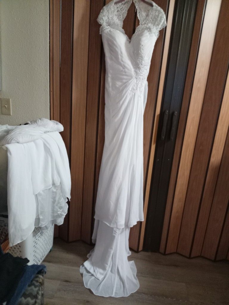 Wedding Dress Never Worn Gorgeous