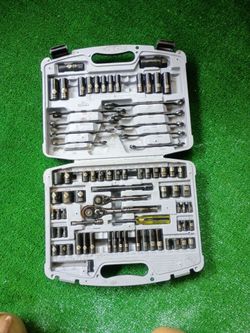 Stanley tools only $35 first come first serve