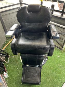 Barber chair/Salon