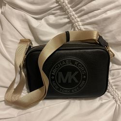 MICHAEL KORS CROSSBODY