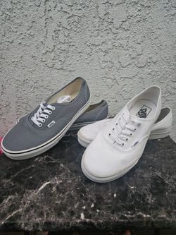 LOT 2 EXCELLENT CONDITION MENS VANS AUTHENTIC SKATEBOARDING SHOES SIZE 10 GREY & WHITE PAIR