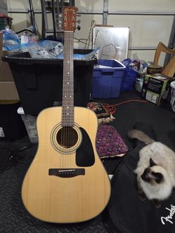 Fender DG8S Dreadnought acoustic guitar