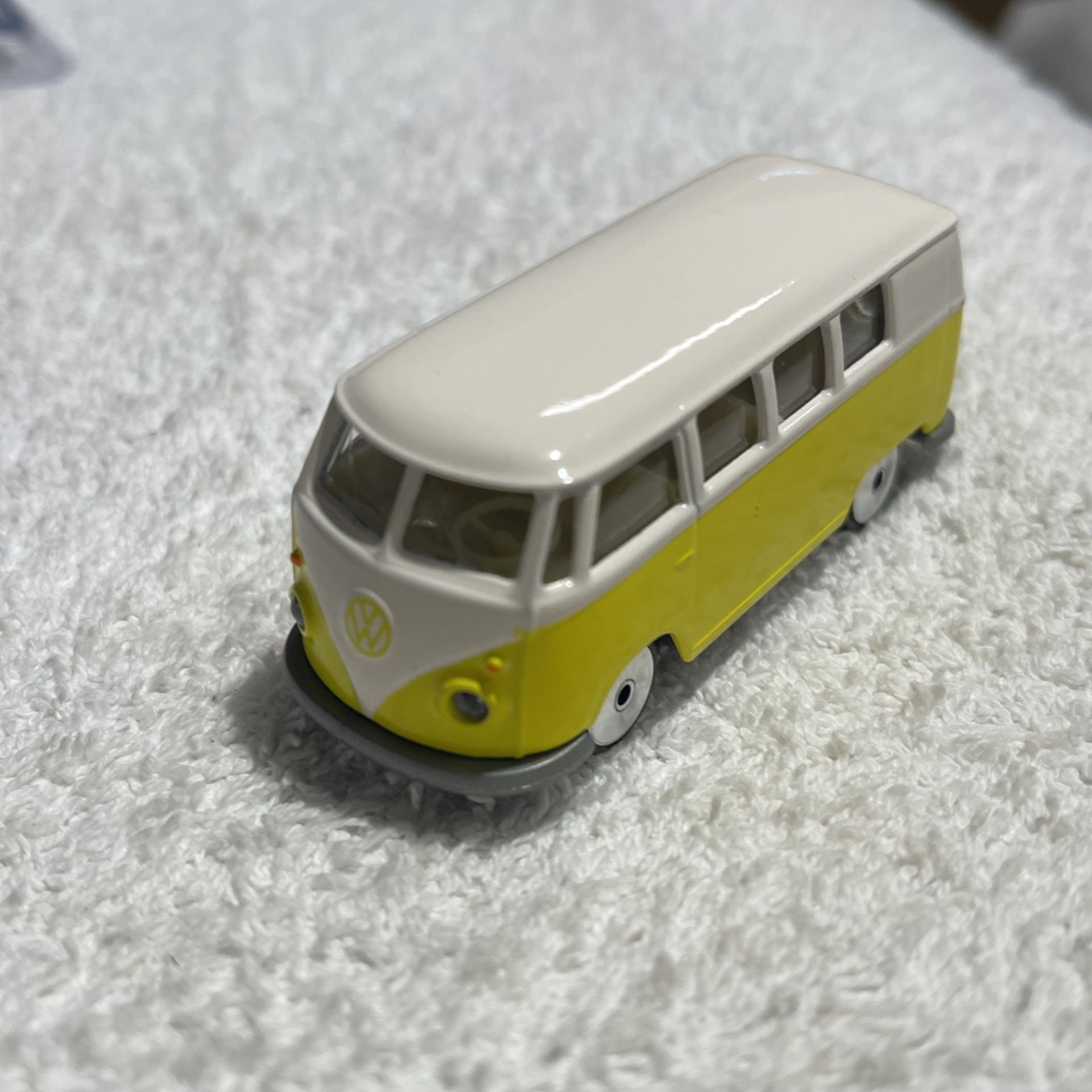 1:64 Majorette VW T1 Van Yellow