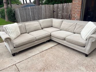 Sectional couch