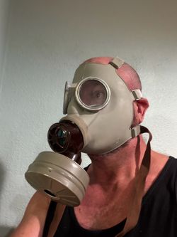 VINTAGE west German Z56 Civil Defense Gas Mask