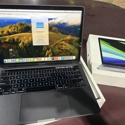 2020 M1 MacBook Pro Loaded With Software 