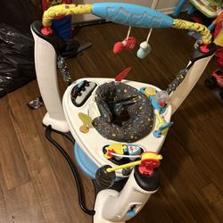 Toddler Jumper And Excerciser Like New Condition 