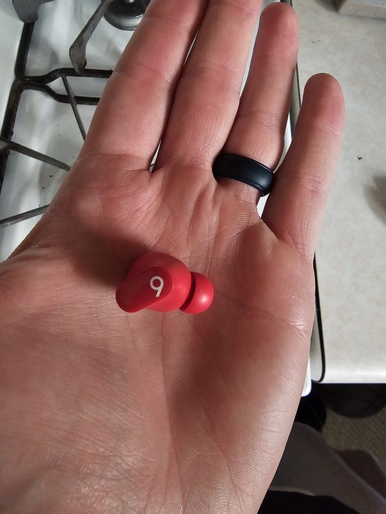 Beats Studio Buds