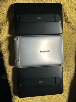 MagSafe Qi2 chargers.