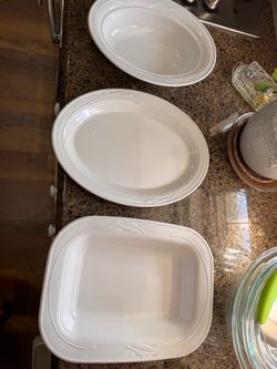 Vintage Corning Casual Elegance White Flora 3-Piece Serving & Baking Set