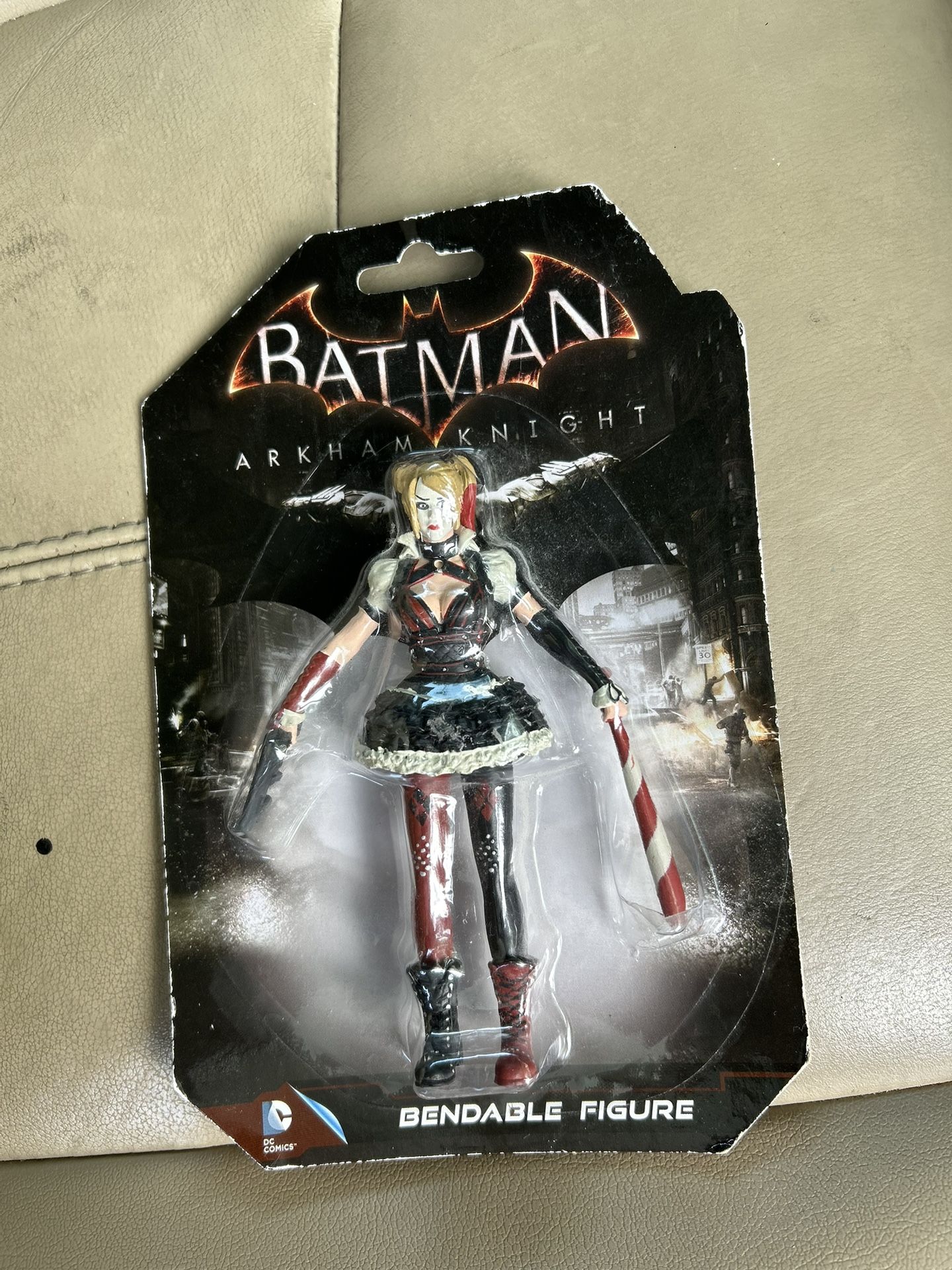Batman Arkham Knight Harley Queen
