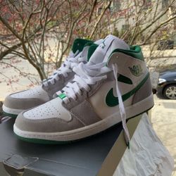 Air Jordan 1 Mid SE 'Grey Pine Green'