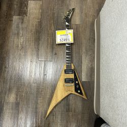 96091 Jackson Rhoads V 6 String Electric Natural Wood Flying V Guitar No Case 537735