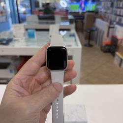 Apple Watch SE 2nd Generation LTE Starlight New With AppleCare Til October 2025