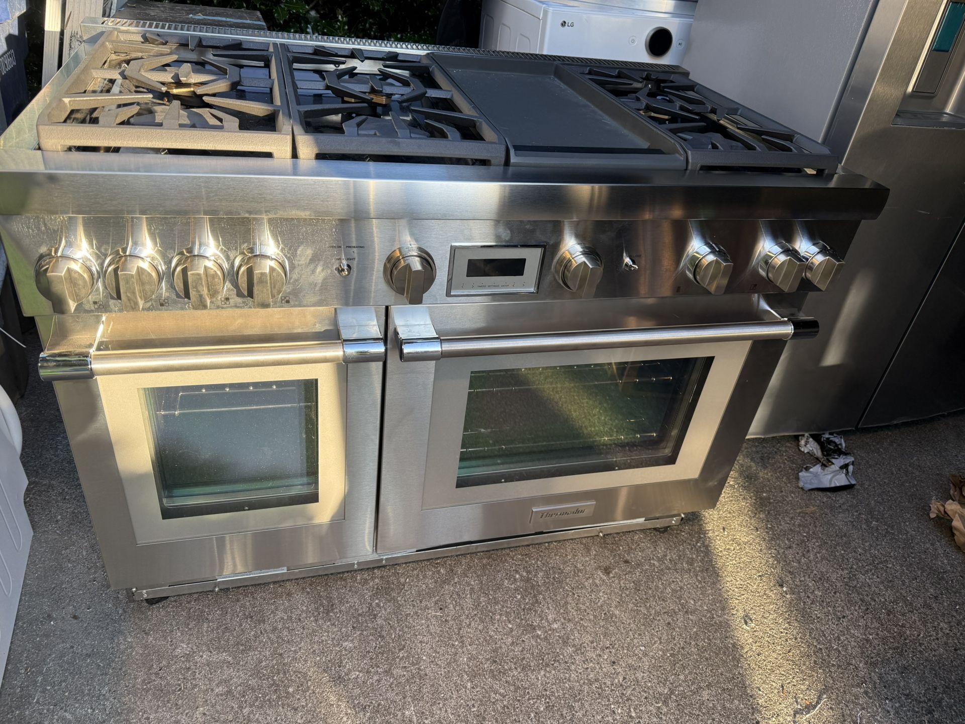 Thermador Pro 48” Gas Range
