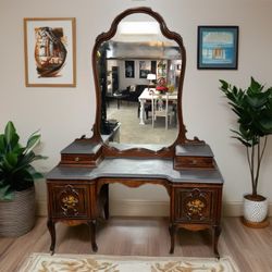Vintage Vanity with Mirror