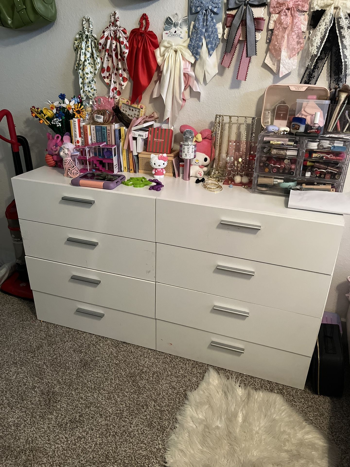 8 Drawer Dresser