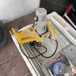 Tile Cutter / Saw