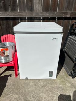 Deep freezer - like New