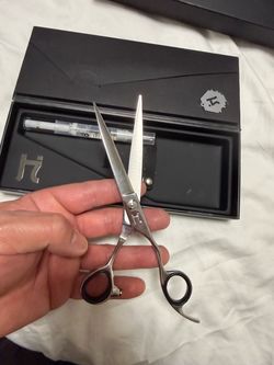 Professional Hair Cutting Scissors