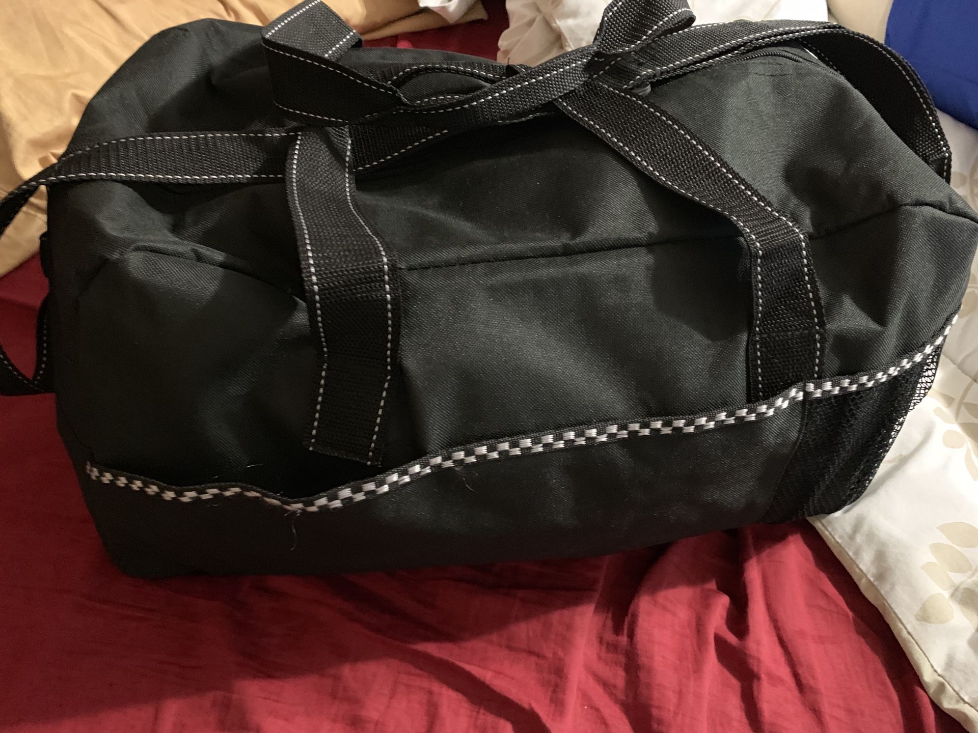 Duffle bag for sale $10