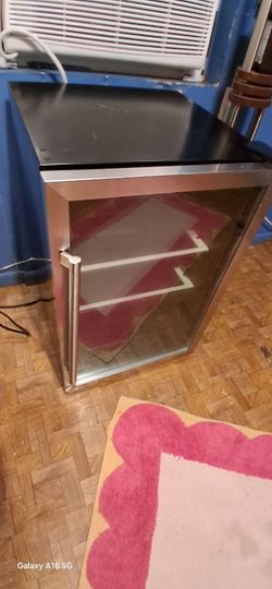 RefrigeratorRefrigerator for wine