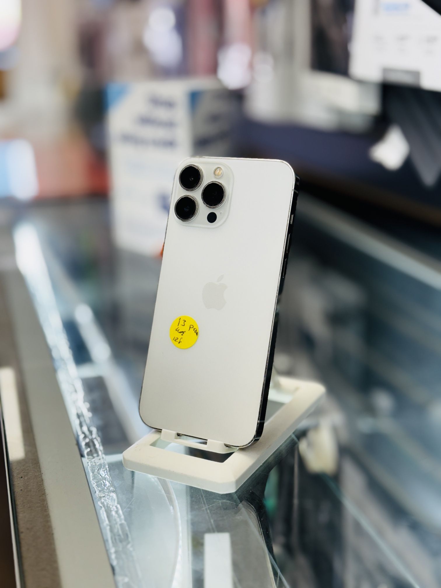 iPhone 13 Pro Max (Factory Unlocked)