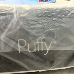 King Memory Foam By PUFFY 🇺🇸 Weekend Sale ‼️
