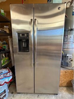 GE side by side refrigerator