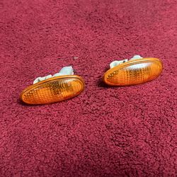 Mitsubishi Lancer EVO 5 Side Markers (Fenders)