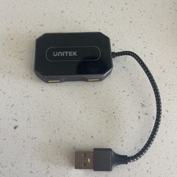 UNITEK Wireless CarPlay Adapter – Plug & Play Bluetooth Dongle for iPhone – Used, Works Perfectly