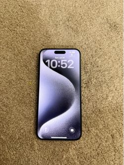 512gb iPhone 15 Pro Max Unlock for all carriers in Palatine or Glenview $630