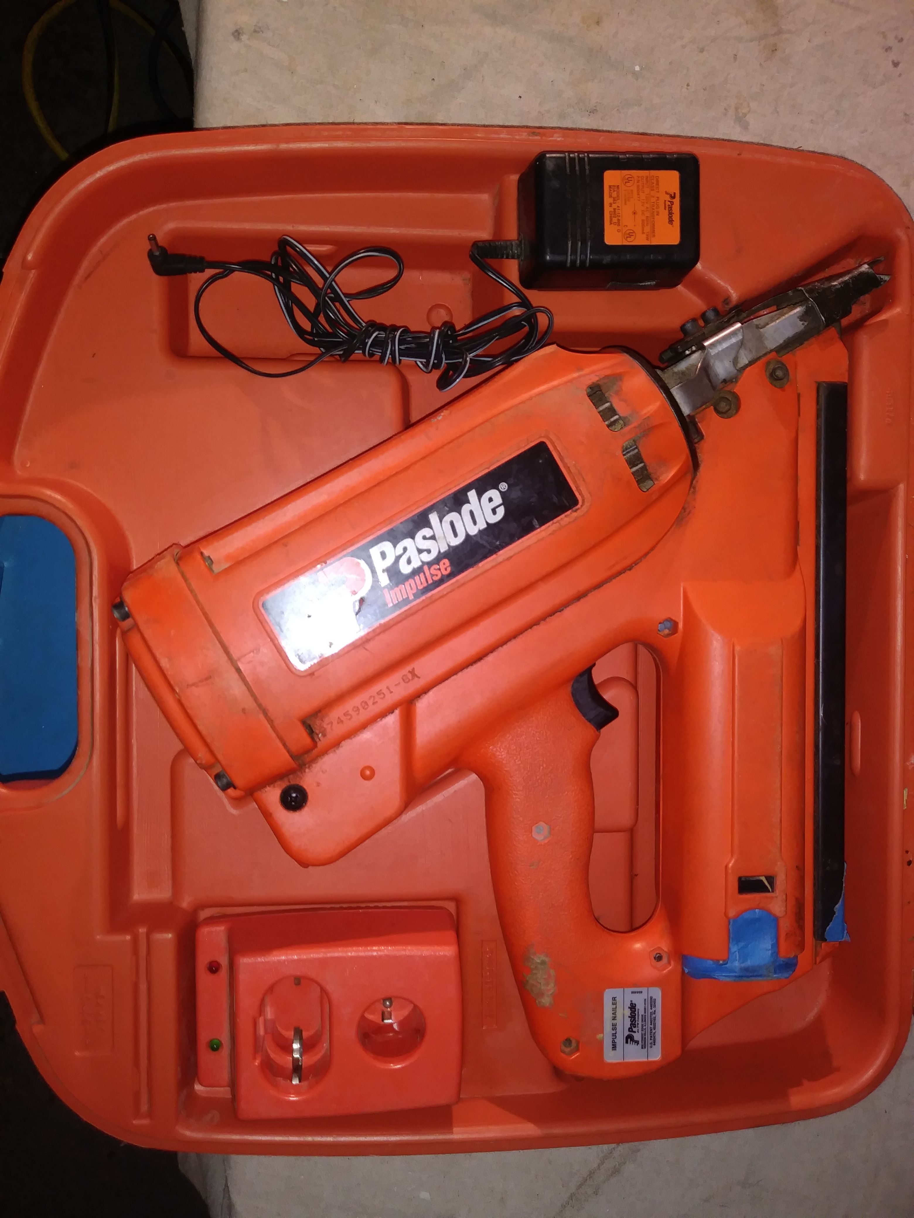 Pasload baterry and gas framing nail gun $150