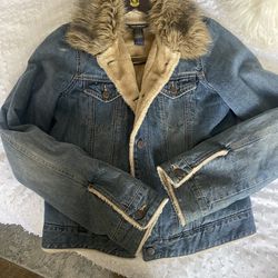 Abercrombie & Fitch Faux Fur Lined Denim Trucker jacket 