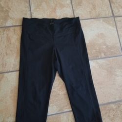 Size XL Women's Old Navy Black Capri Leggings