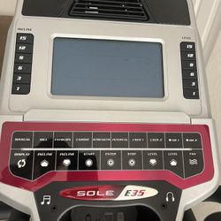 An Elliptical Exercise Machine In Excellent Condition, Like Brand New