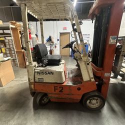 Nissan Forklift 2000 