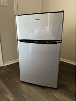 Galanz 3.1 Cu.Ft. Mini Fridge