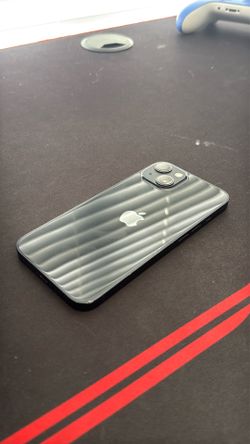iPhone 13   256gb storage midnightblue