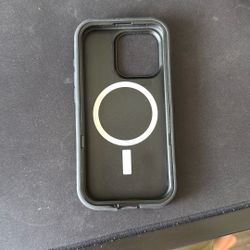 iPhone 15 Pro Otterbox Phone Case 