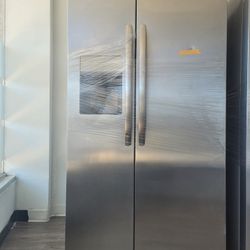 Frigidaire Refrigerator, Side By Side
