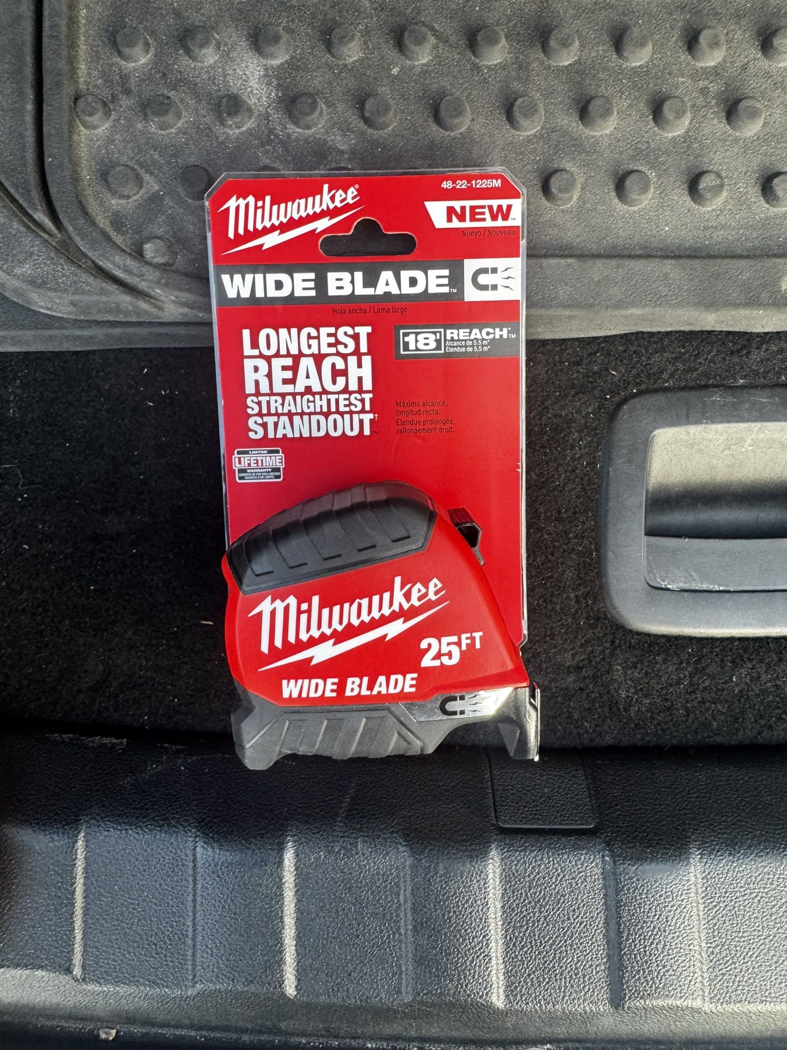 Milwaukee Tape Measure 
