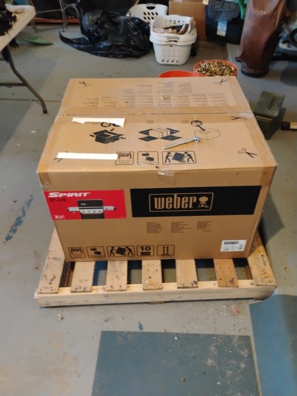 Weber Spirit Gas Grill